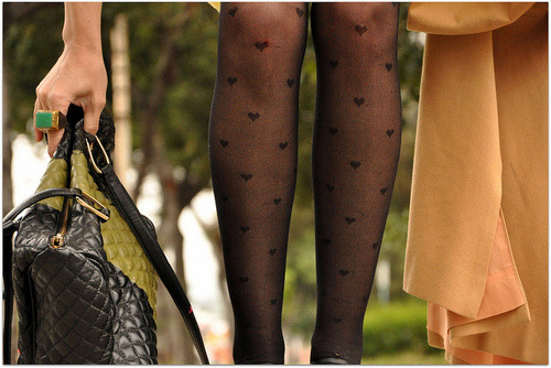 patterned tights outfits. Heart patterned tights!