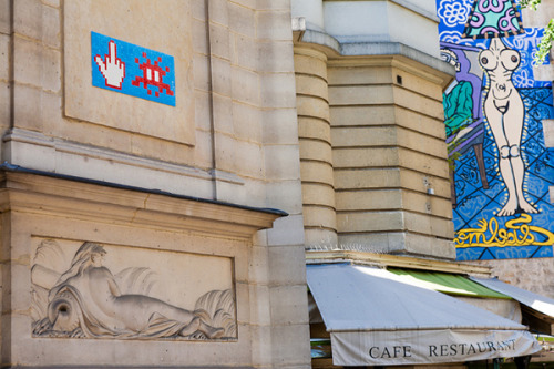 Looks like Invader is safely back in Paris with new work and possibly a subtle message for the LAPD. (Photo: Lionel/Flickr)
(via Parting Shot - trends)