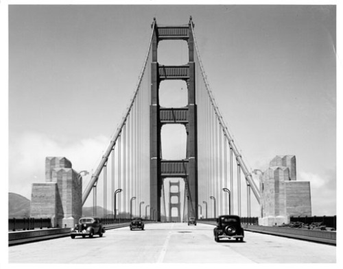 golden gate bridge black and white. Golden Gate Bridge