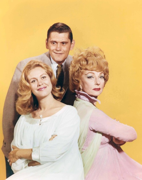 The cast of ‘Bewitched’.
