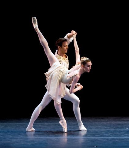 aballetblog:

Wendy Whelan and Philip Neal (NYCB)
