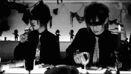 SuG GIFs - Страница 2 Tumblr_lnxewdUHNT1qlf1ouo1_500
