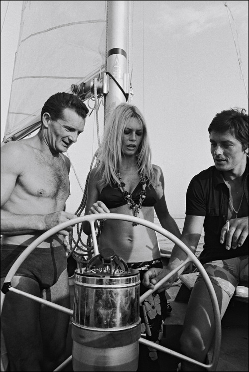 Brigitte Bardot with Eric Tabarly and Alain Delon