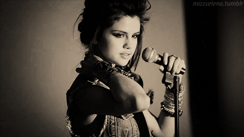 Selena Gomez Gifs ♥♥♥