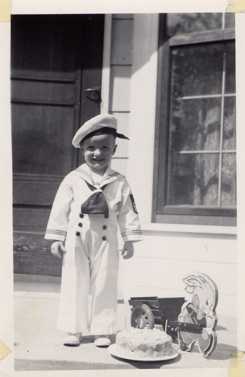 sailorgil:

A very happy little Sailor Boy on his Birthday !
