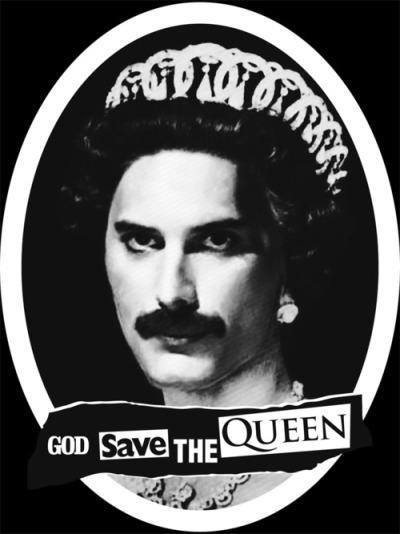 iamkinky:

god save the queen ..
