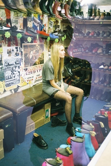 be-wild-in-wonderland:

sond—er:

the-devils-on-acid:

☯Follow me and smoke shit up in the world of sex and grunge☯

✞♡ ∞ ✌ vintage/grunge/model blog. ✞♡ ∞ ✌