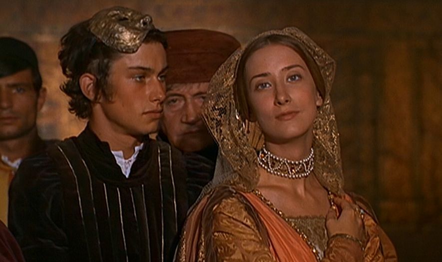 Benvolio looking at Rosalind in Zeffirelli's R&J