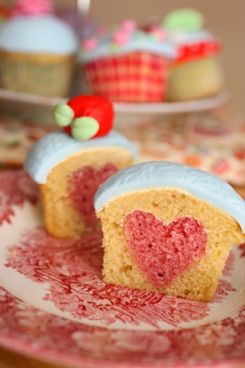 Heart cupcakes! I would have these at my wedding!