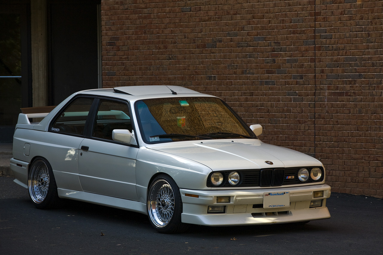 BMW E30 M3 White