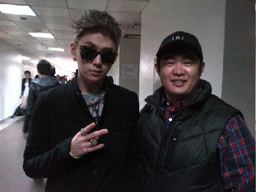 [TWITTER] Junhyung (@joker891219) and Jinho Choi

Credits: @B2ST74 at Twitter