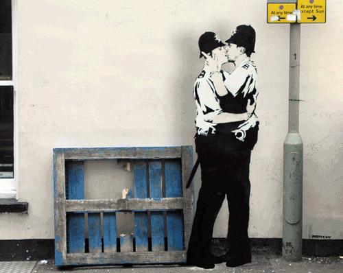 Animated Banksy #3"Kissing Coppers"