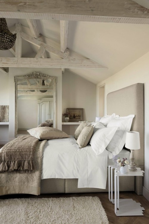 interiorstyledesign:

A beautiful light and airy bedroom decorated in neutral tones, with exposed wood beams
(via greige: interior design ideas and inspiration for the transitional home: guest quarters)
