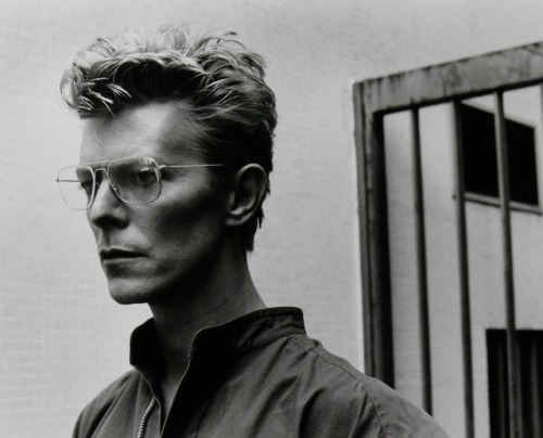 mpdrolet:  David Bowie byHelmut Newton