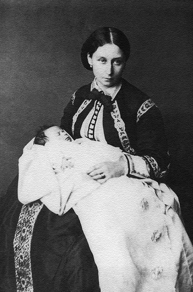 
Princess Elisabeth (“Ella” or Elizaveta Feodorovna) with her mother, Princess Alice of Hesse, 1864. 
