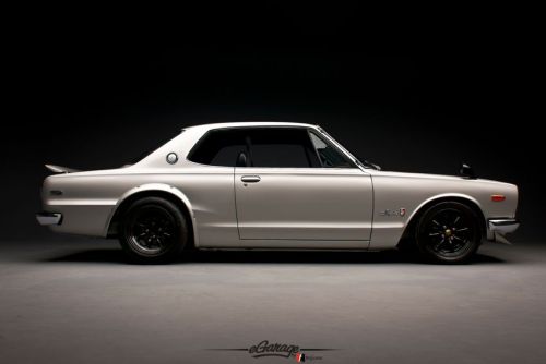 Slim Old school Japanese import Nissan GTR