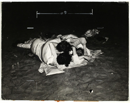 image of lovers. Lovers at Coney Island, 1943, by Weegee.