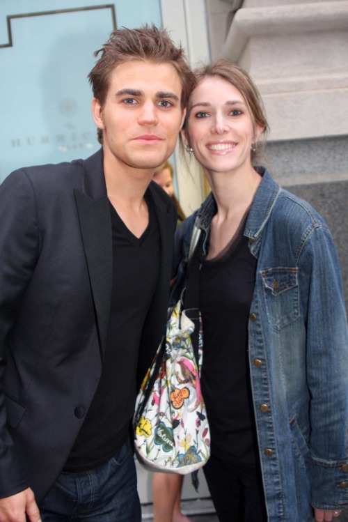 pdubber-wesley:  Paul Wesley and his older sister Monika at CW Upfront - After Party (May 19th 2011) ♥♥ 