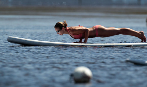 Paddle board yoga ❤