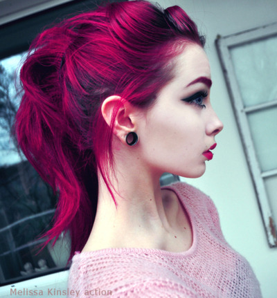 i wish my hair could be this colour :(