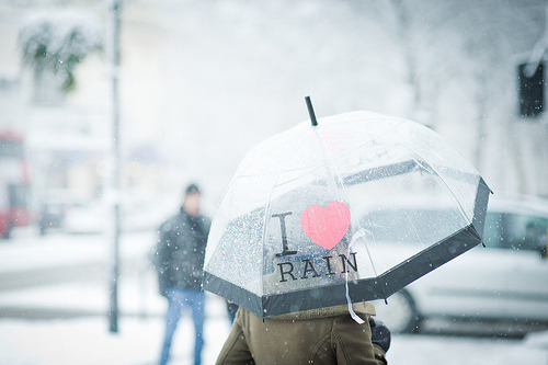 jayceiusagi:

I love snow (by ルーク.チャン.チャン)