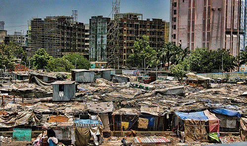 Mumbai Slum (by cmac66)