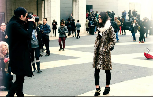isoldalondon:

Peony Lim wearing Isolda leather belts in front of Lincoln Center NYFW
