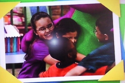 Selena Gomez Demi Lovato Barney on Childhood Photos Com  Selena Gomez   Demi Lovato On Barney