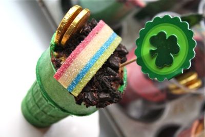St. Pat&#8217;s Ice Cream Cone Cupcakes)