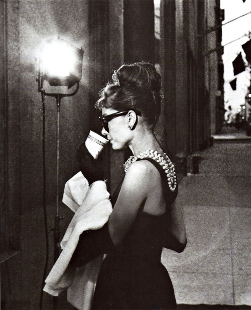 
Audrey Hepburn on the set of Breakfast at Tiffany’s (1961)
