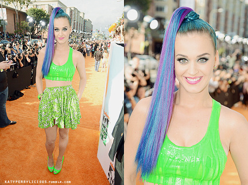 Katy Perry @ the Orange Carpet, Kids’ Choice Awards - 03/31/12