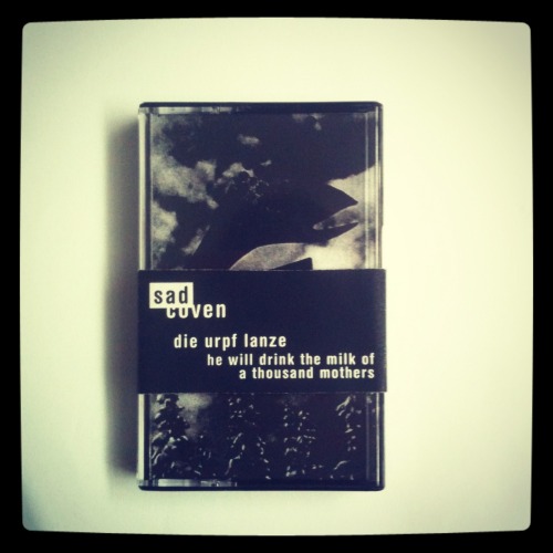 Got a tape out on Sad Coven. Live show from 2011 in O Tannenbaum, Berlin.
Cover is by the great Tessa Deceuninck.
www.sadcoven.be/
http://tessadeceuninck.com/