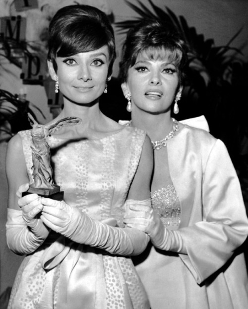 Audrey Hepburn &amp; Gina Lollobrigida <a href=