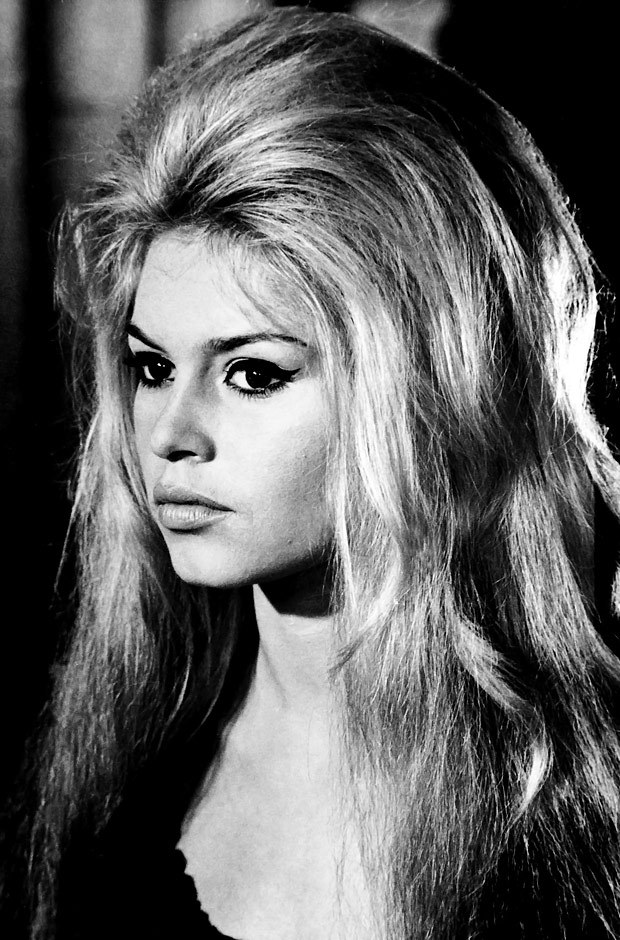 Bardot on a TV segment 1964