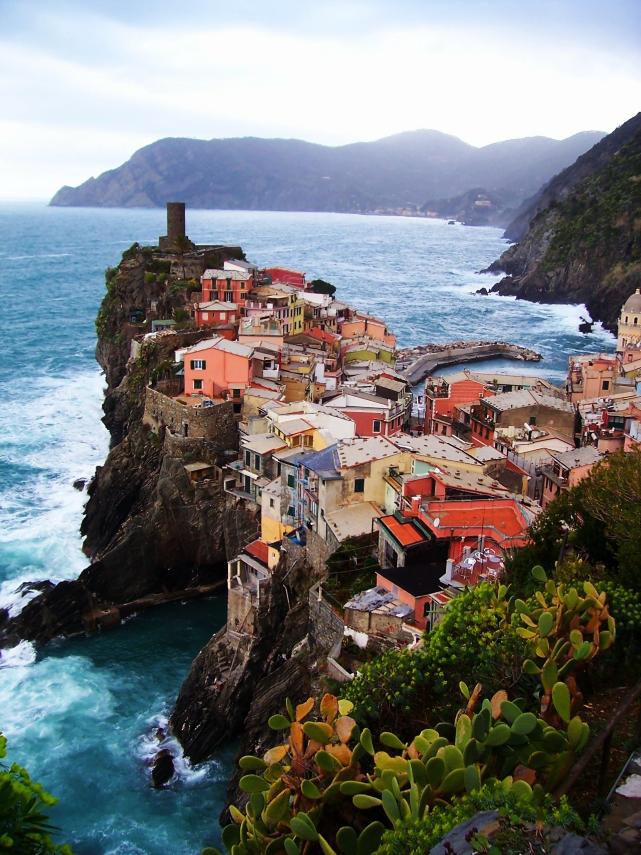 Cinque Terre, Italy – Say Yes to Happy