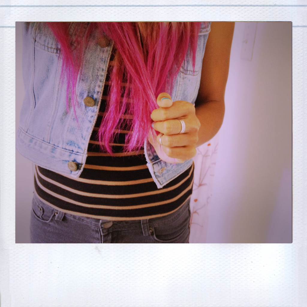 Pink hair, I just wanna eat you up!