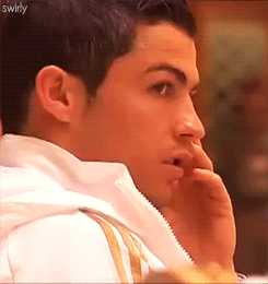 memecr:

♥!

Cristiano in Kuwait, 16.05.2012