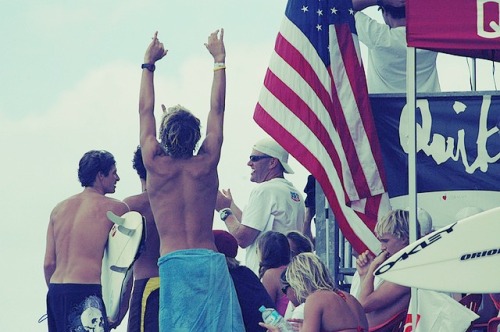 surfitaway: <br /><br /> nicktovar: <br /><br /> USA surf team 2004 <br /><br /> (via imgTumble)