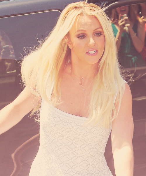 
36/100 pictures of Britney Spears
