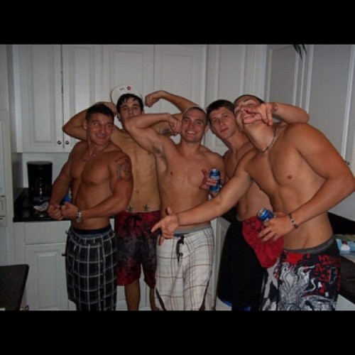 daily-hunks:

#dailyhunk #fratboys  (Taken with Instagram)