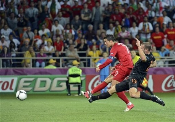  Boom! Goal!EURO 2012 - Portugal vs. Netherlands, 17.06.2012(via Photo from AP Photo)