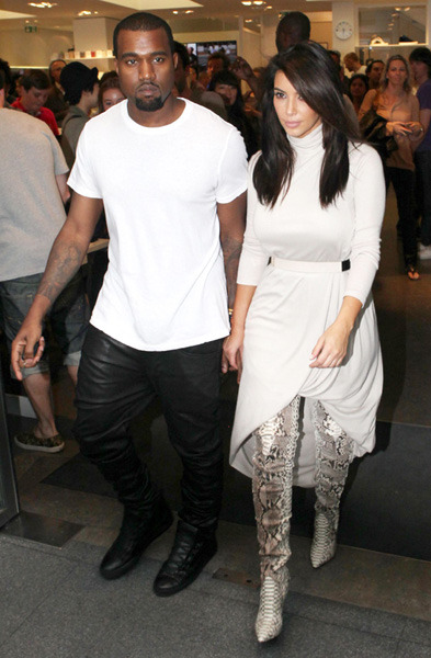 StylePic: Kim Kardashian wearing Christian Louboutin snakeskin thigh high boots!