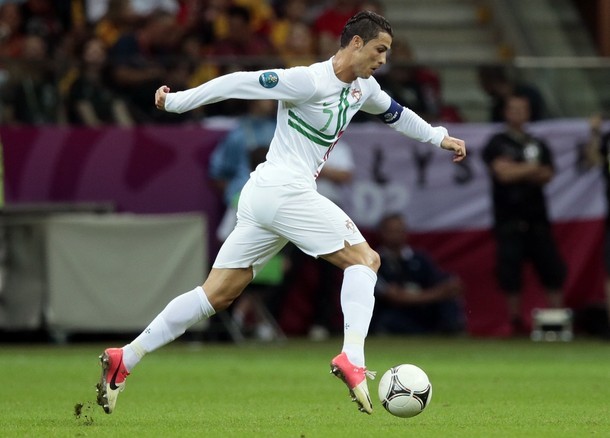 Cristiano running with the ball - an aesthetical pleasure.
EURO 2012 - 1/4 final Portugal vs. Czech Republic 1:0, 21.06.2012(via Photo from AP Photo)