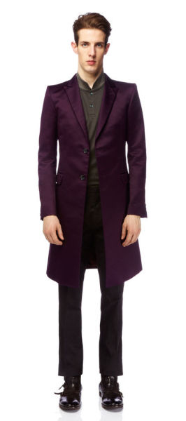 genetic-freak:

Strify just needs this aubergine Alexander McQueen suit jacket. He really does. He may not know that he does, but he does. He’d be so much better in all of these things than this model.
Strify should be a model.
Because yes.
/fanghoulin’

Though I beg to differ that I should be a model, I utterly agree that I actually do need this aubergine Alexander McQueen jacket. Will it appear in my closet if I close my eyes and say three times &#8220;Aubergine McQueen&#8221;?
/fashionghoulin&#8217;