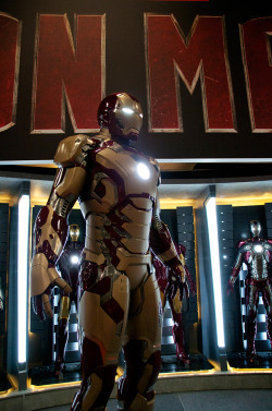 Iron Man's new Iron Man 3 armor at SDCC