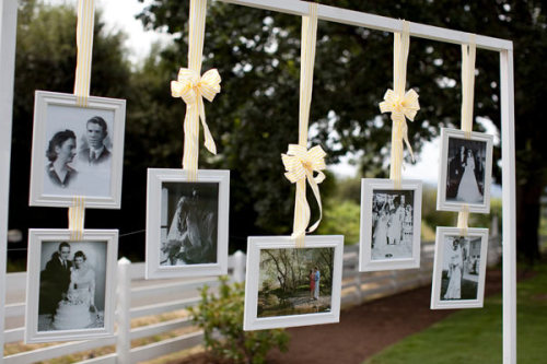 wedding photo display idea