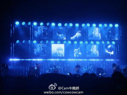 thomyorkerules:

Radiohead playing in Taipei (Taiwan) right now. 
