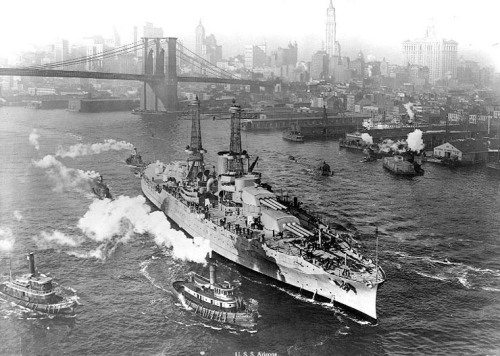 collective-history:

USS Arizona in the East River NYC 1920s

