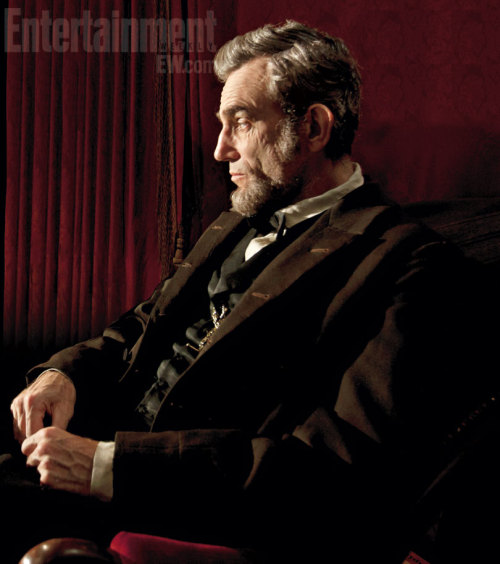 First Look: Daniel Day-Lewis as Spielberg&#8217;s &#8216;Lincoln&#8217; | EW