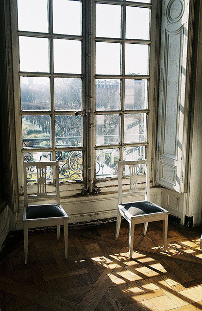 excrutiate:

untitled by parachutgirl on Flickr.
